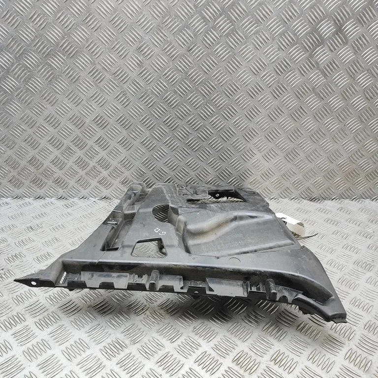 Rear bumper mounting bracket 7384466