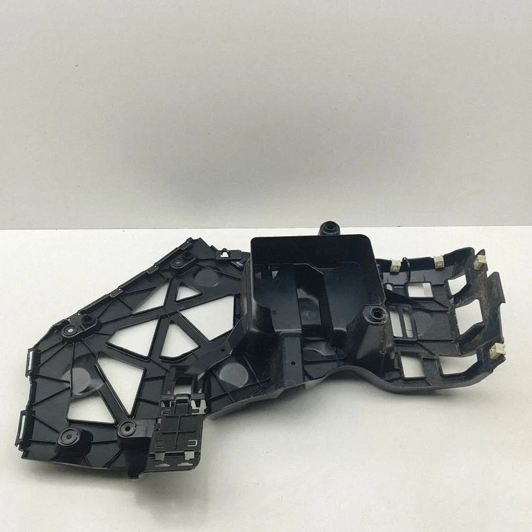 Rear bumper mounting bracket 5A329D1