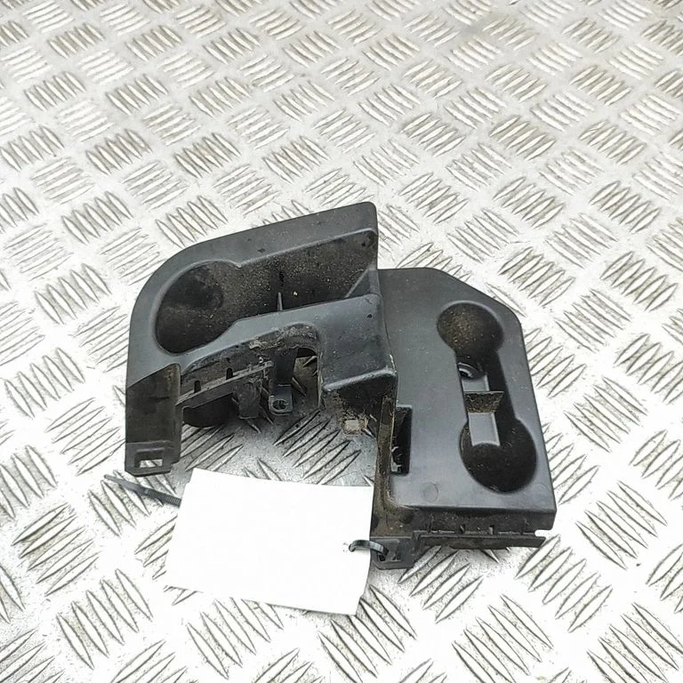 Aizmugurējā bufera turētājs 9835230480