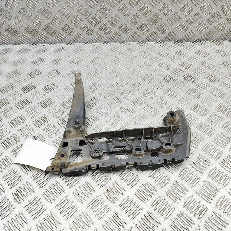 Aizmugurējā bufera turētājs 2K5807393