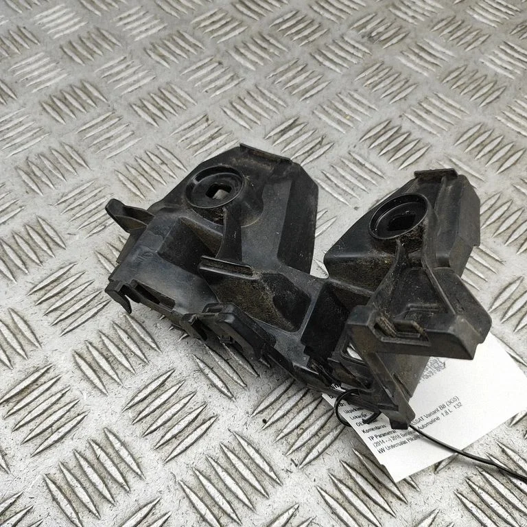 Aizmugurējā bufera turētājs 3G9807483A