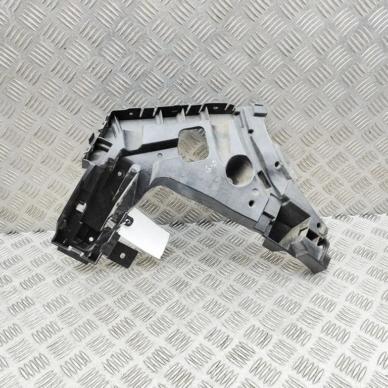Rear bumper mounting bracket 32227485