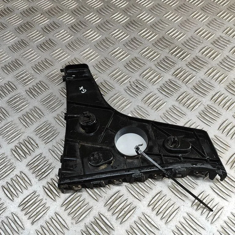 Aizmugurējā bufera turētājs 4G8807453B