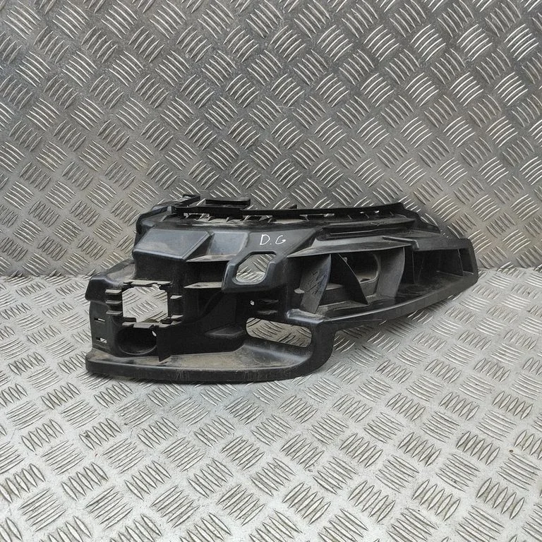 Rear bumper mounting bracket 9J0807018