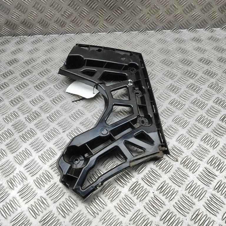 Rear bumper mounting bracket 5LG807394