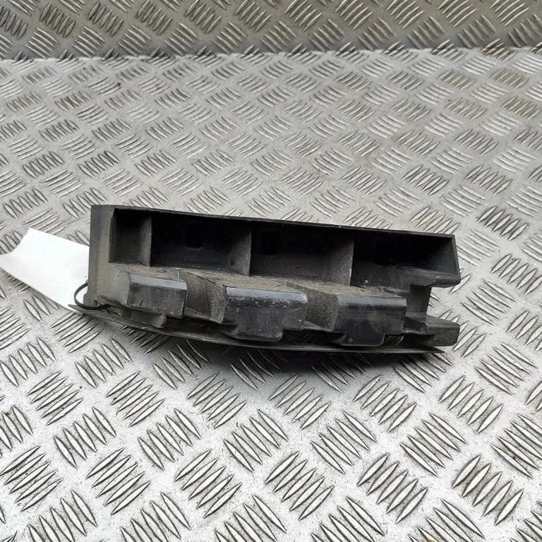 Aizmugurējā bufera turētājs A2128851065