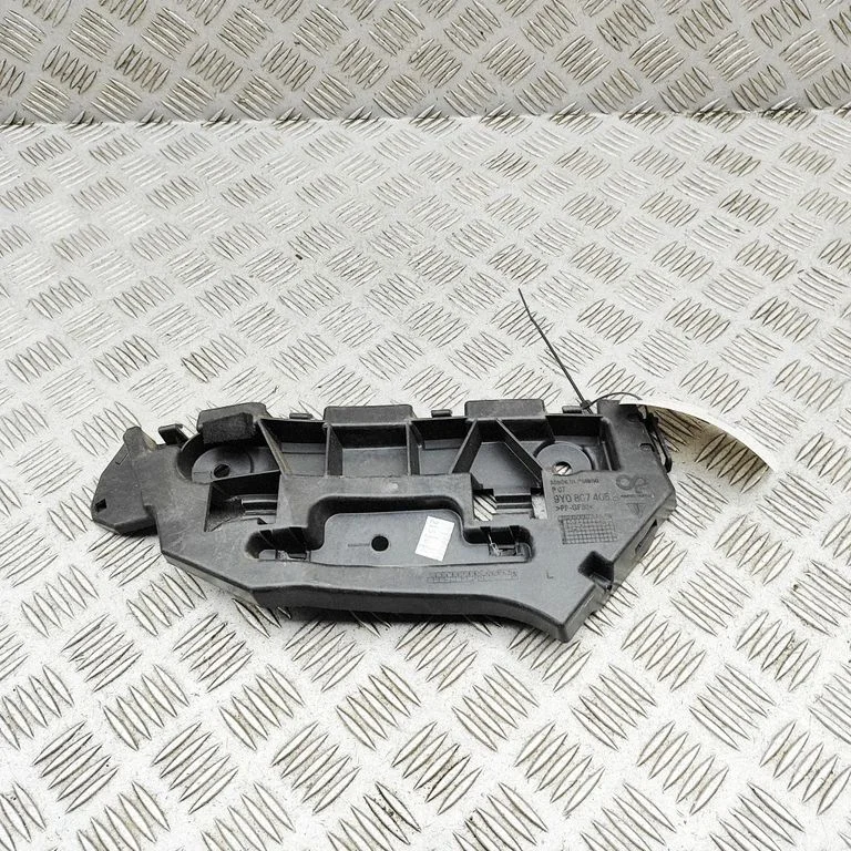 Rear bumper mounting bracket – Porsche Cayenne (9Y0 9Y3) (2018-)