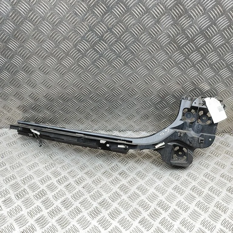 Tagumise kaitseraua kinnitusklamber – BMW 3-seeria G20 G21 (2019-)