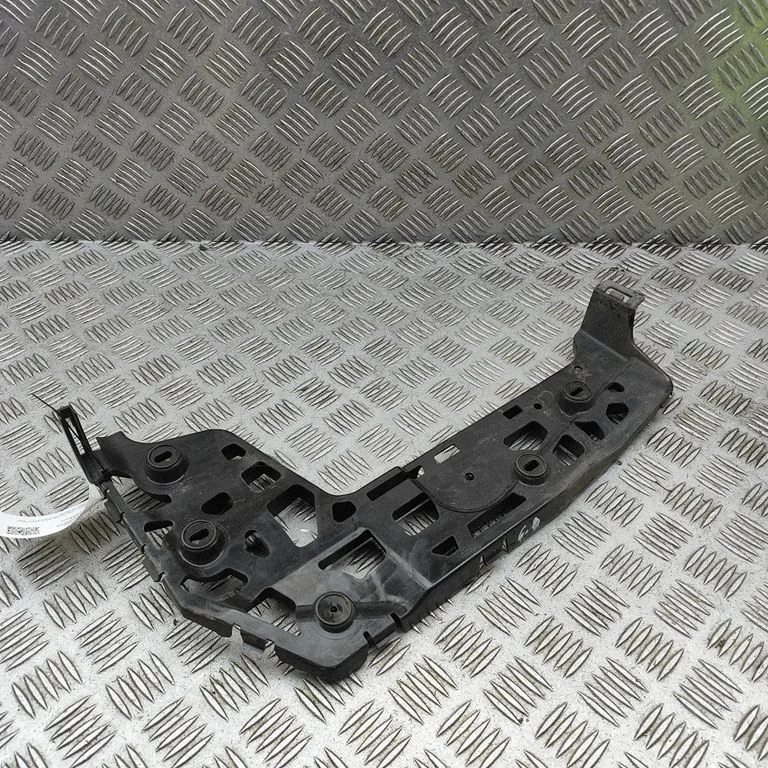 Aizmugurējā bufera turētājs 7C0807394A