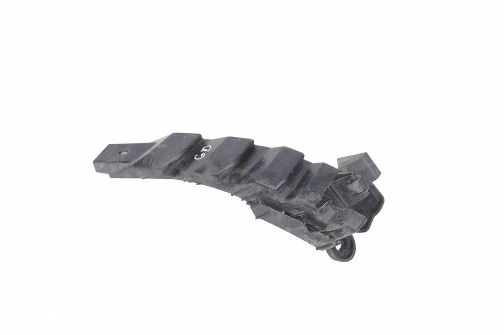 Rear bumper mounting bracket HK8317A881AD