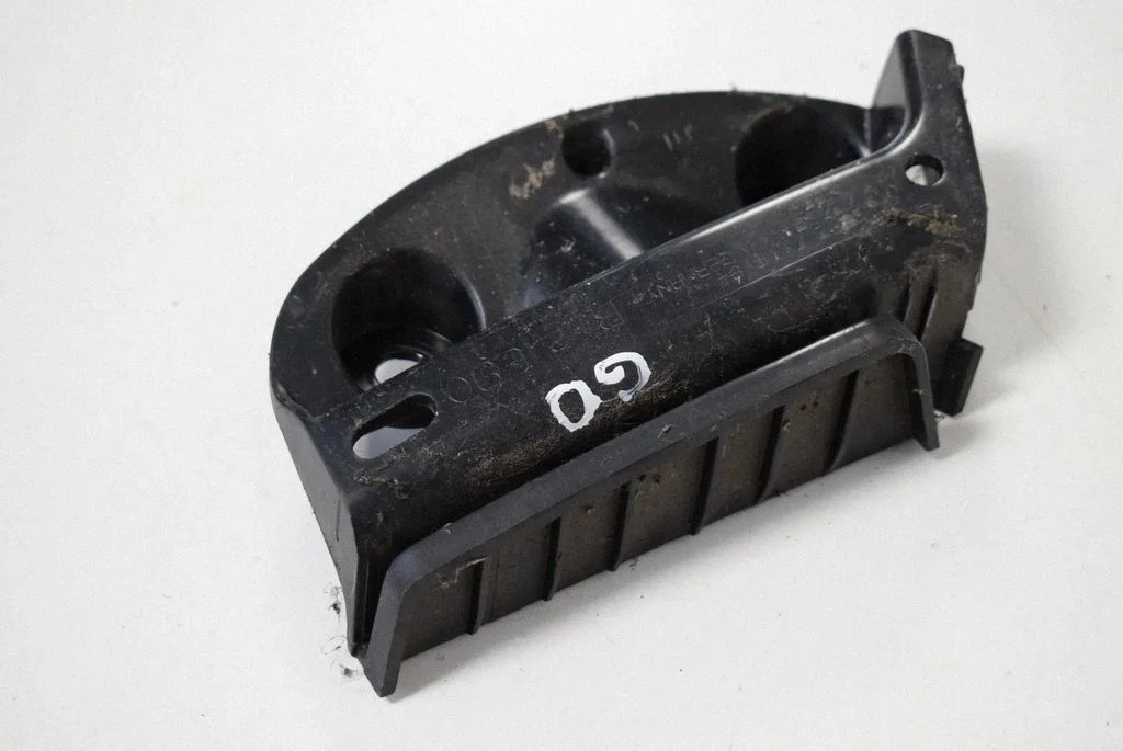 Rear bumper mounting bracket – BMW 3 Series E90 E91 (2005-2012)