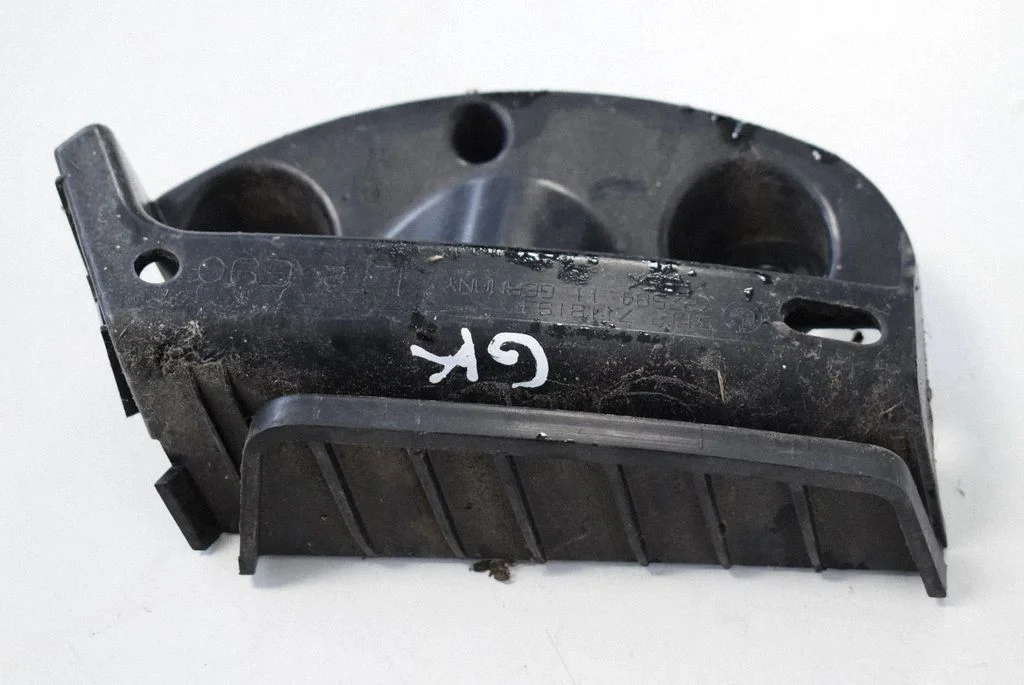 Rear bumper mounting bracket – BMW 3 Series E90 E91 (2005-2012)
