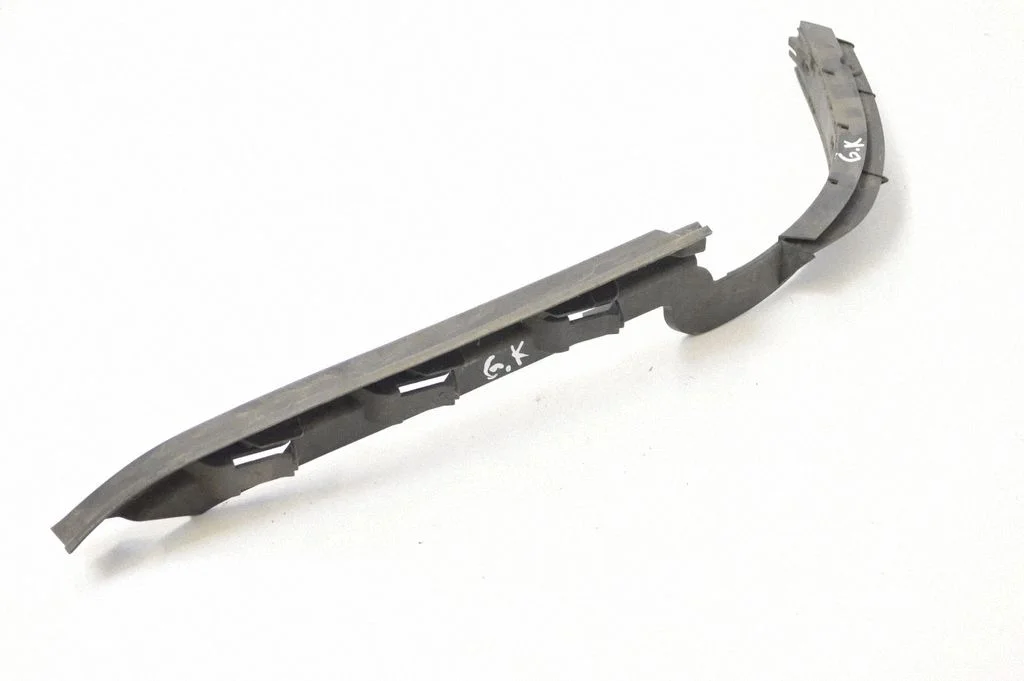 Rear bumper mounting bracket 7L5807393