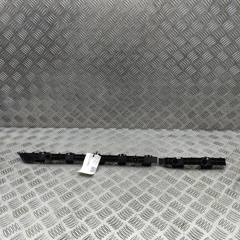 Aizmugurējā bufera turētājs 103483100B