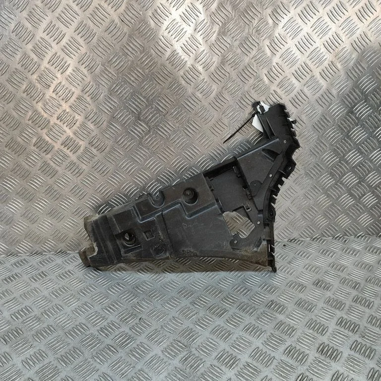Aizmugurējā bufera turētājs 31425226