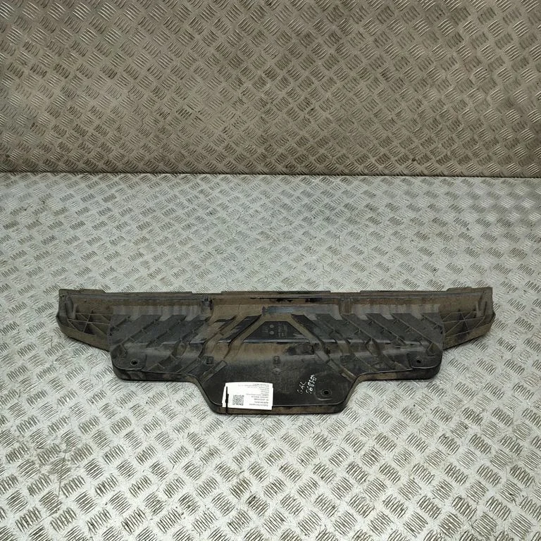 Aizmugurējā bufera turētājs 4M0807329