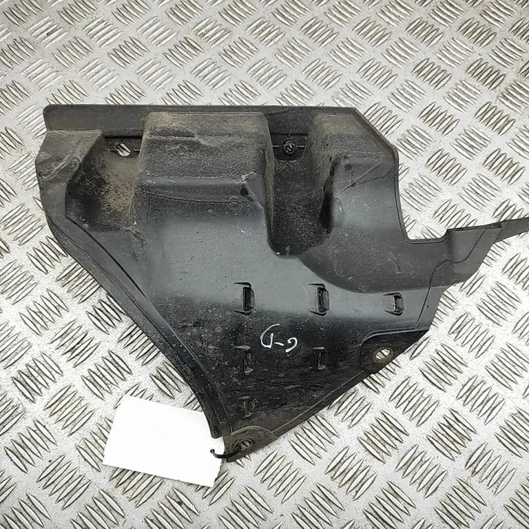 Aizmugurējā bufera turētājs 86696D7000