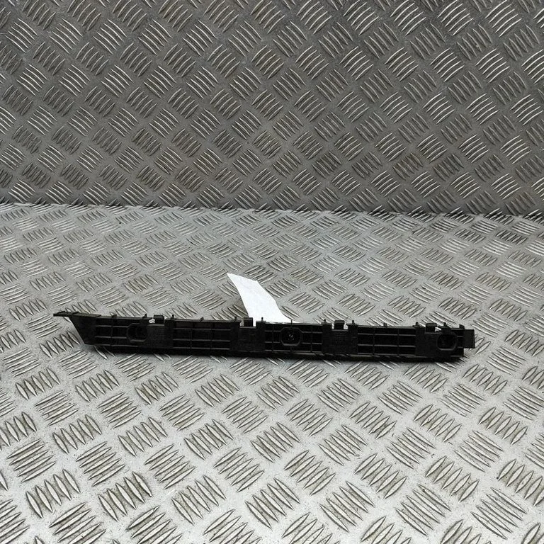 Rear bumper mounting bracket 109198600B