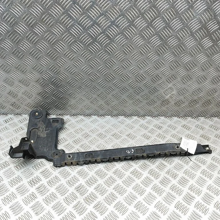 Mocowanie zderzaka tylnego BK3117A881AE