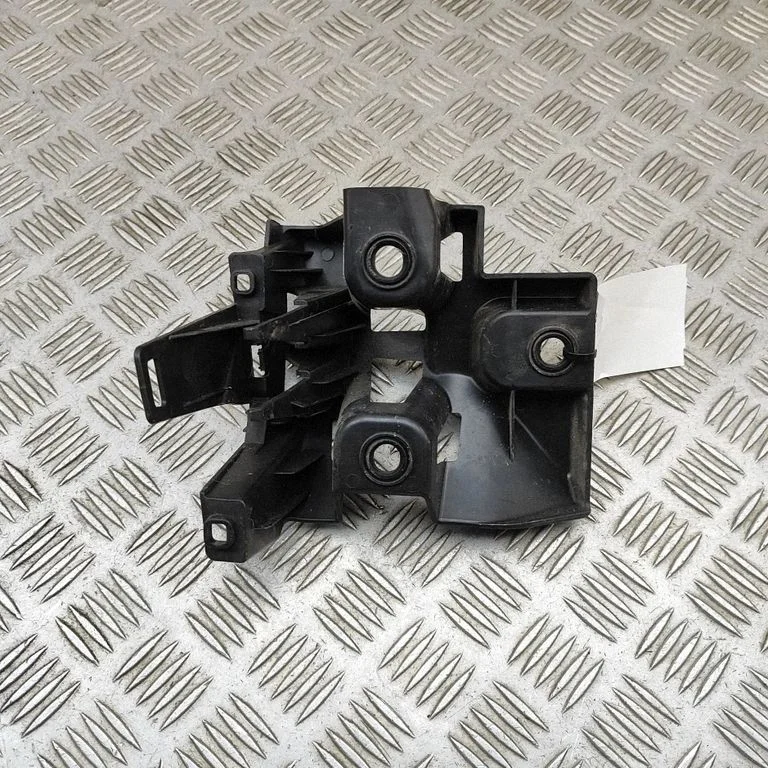 Aizmugurējā bufera turētājs 9813570880