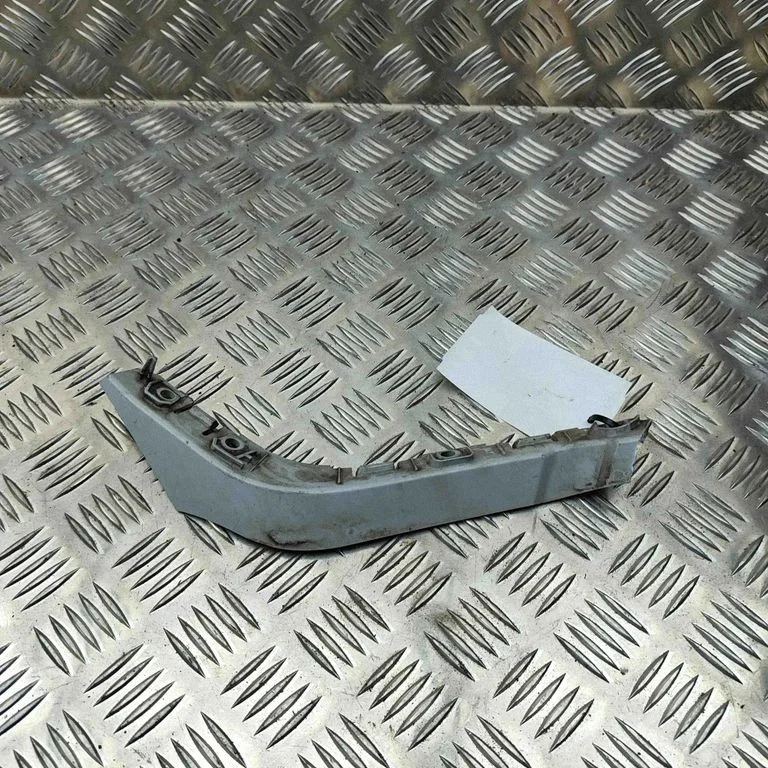 Rear bumper mounting bracket BJ3217A882AC