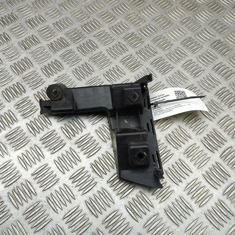Rear bumper mounting bracket – Volvo V70 (2014-2016)