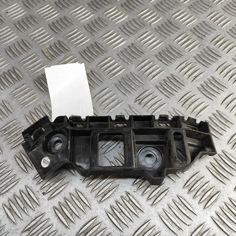 Rear bumper mounting bracket 2GS807394A