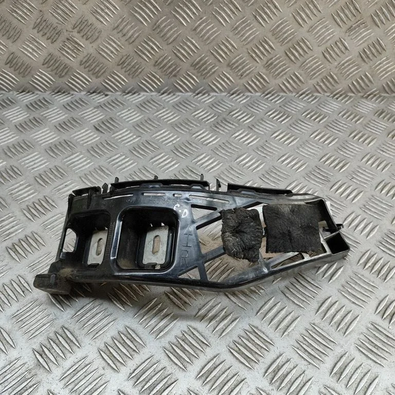 Mocowanie zderzaka tylnego – Mercedes-Benz Klasa E W212 (2009-2016)