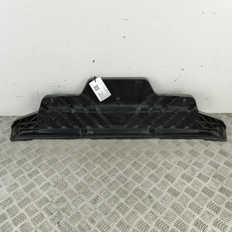 Rear bumper mounting bracket 4M0807329
