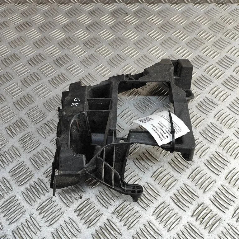 Rear bumper mounting bracket 4G9807393D