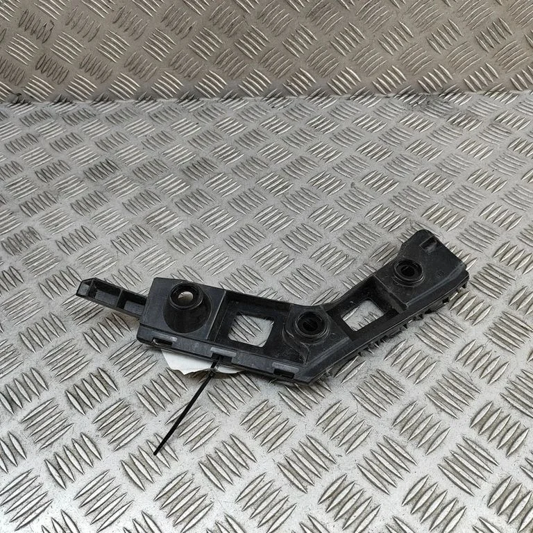 Rear bumper mounting bracket – Volkswagen e-Golf (2014-)