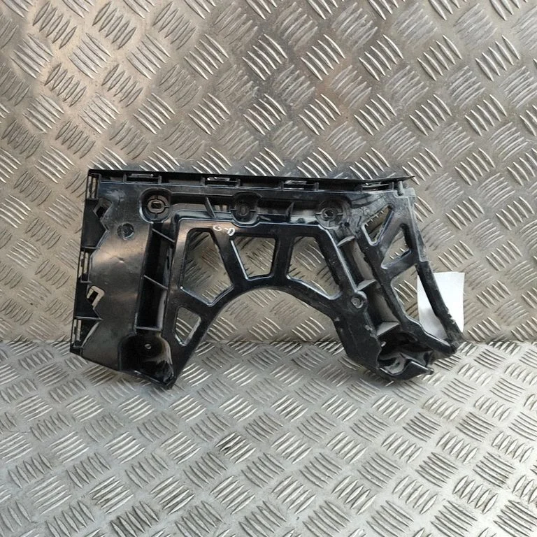 Rear bumper mounting bracket 5LG807394