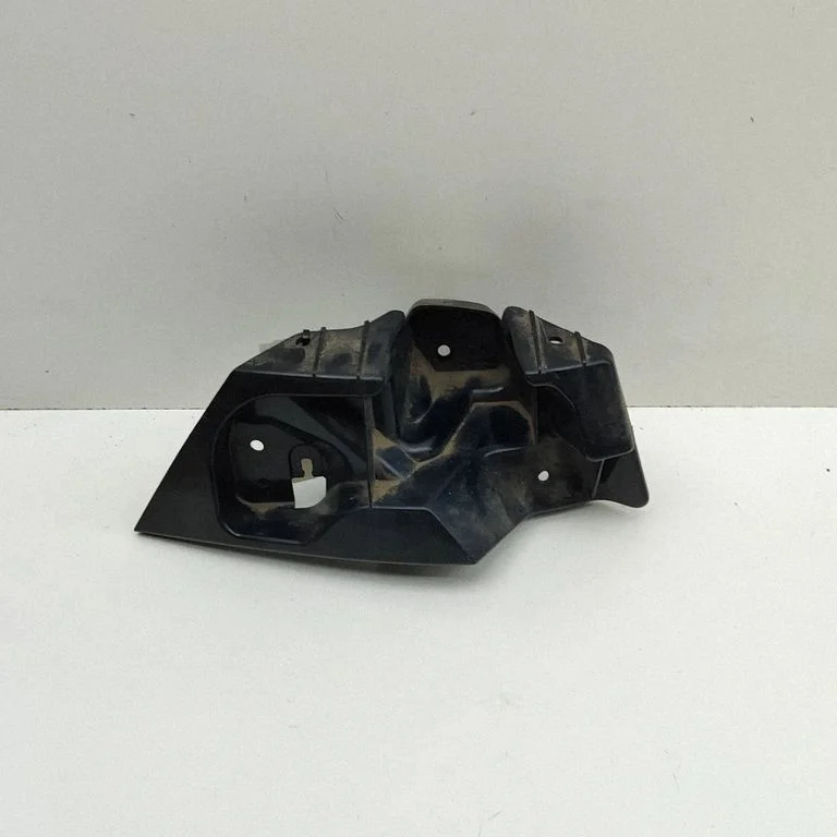 Aizmugurējā bufera turētājs DS7317E851S