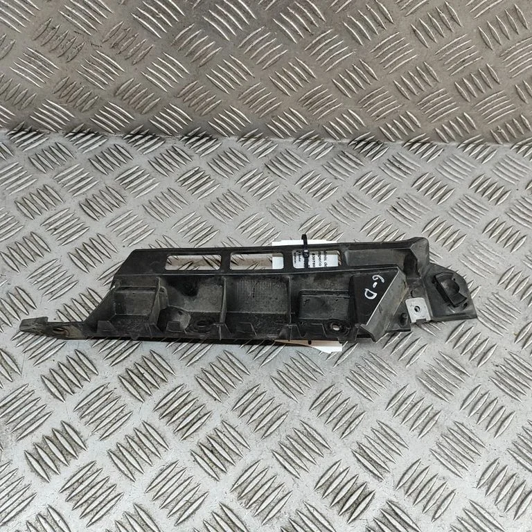 Rear bumper mounting bracket – Porsche Panamera (970) (2009-2017)