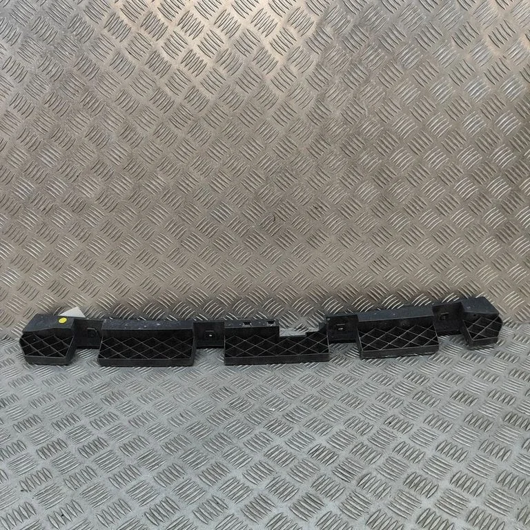 Rear bumper mounting bracket 7N0807863
