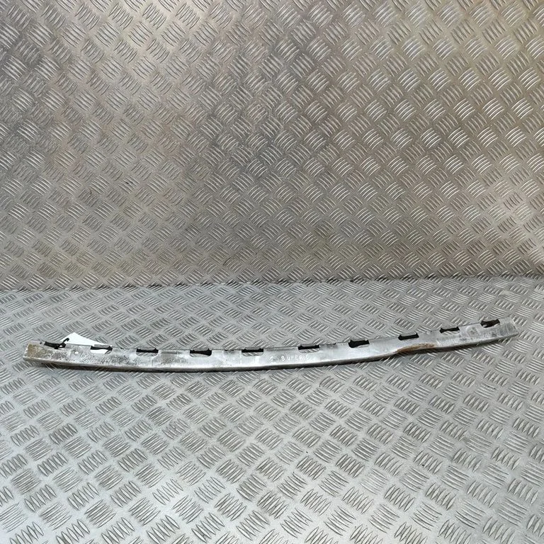 Aizmugurējā bufera turētājs 6410B028