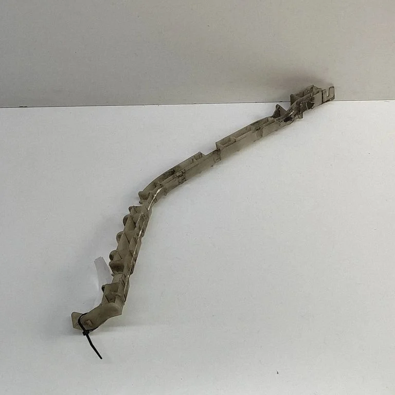 Rear bumper mounting bracket 96448142