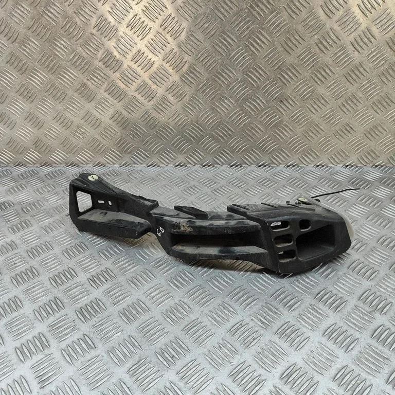 Tagumise kaitseraua kinnitusklamber – Porsche Cayenne (92A) (2010-2017)