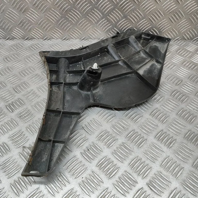 Rear bumper mounting bracket – Volvo V60 (2011-2013)
