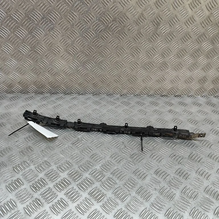 Aizmugurējā bufera turētājs 600818100D