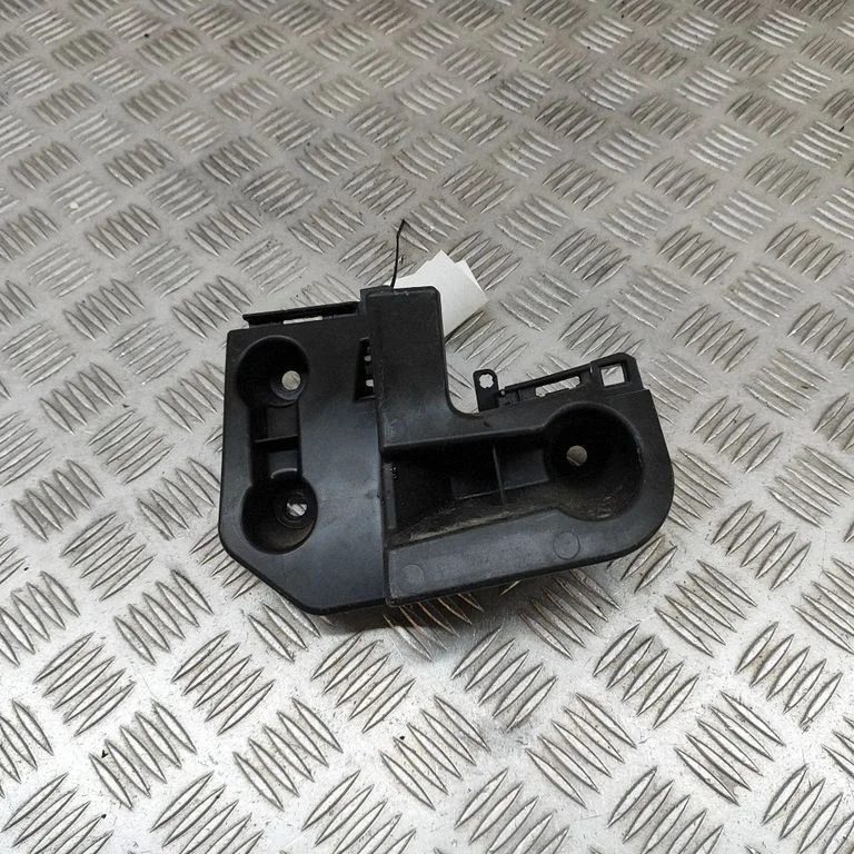 Tagumise kaitseraua kinnitusklamber – Opel Mokka X (2019-)