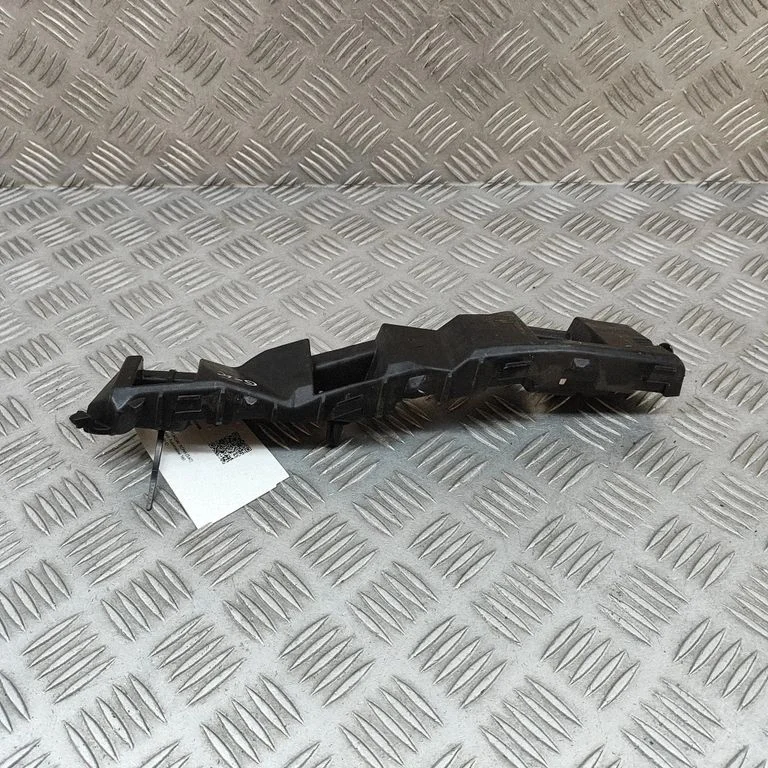 Aizmugurējā bufera turētājs 86615HF000