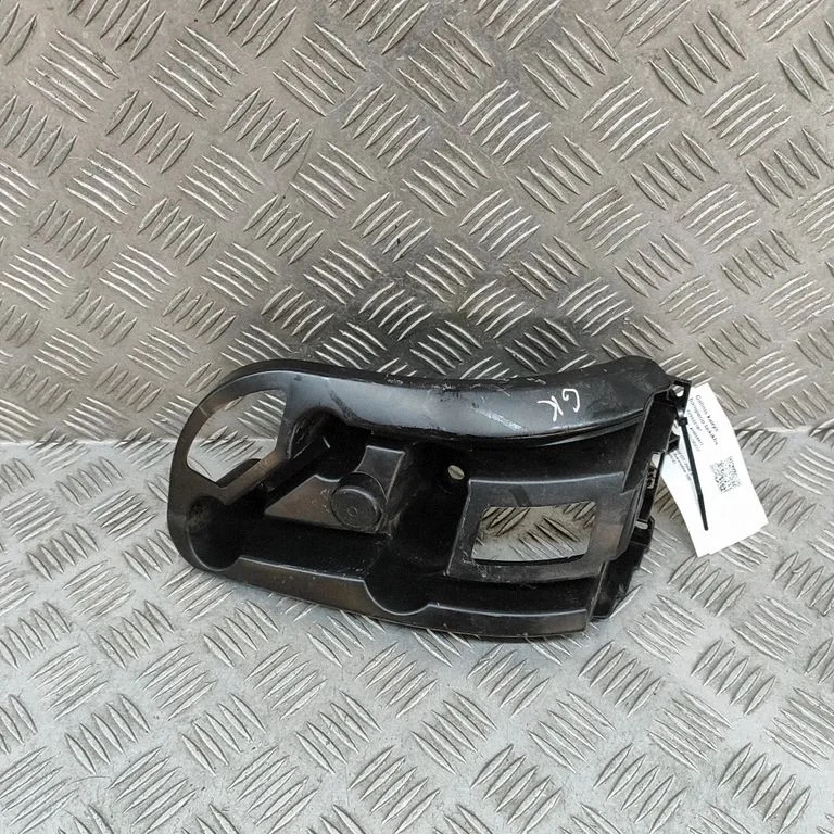 Rear bumper mounting bracket 9825842780