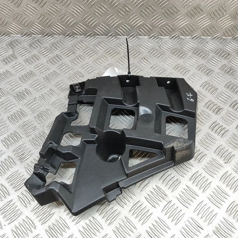 Aizmugurējā bufera turētājs 9830714580