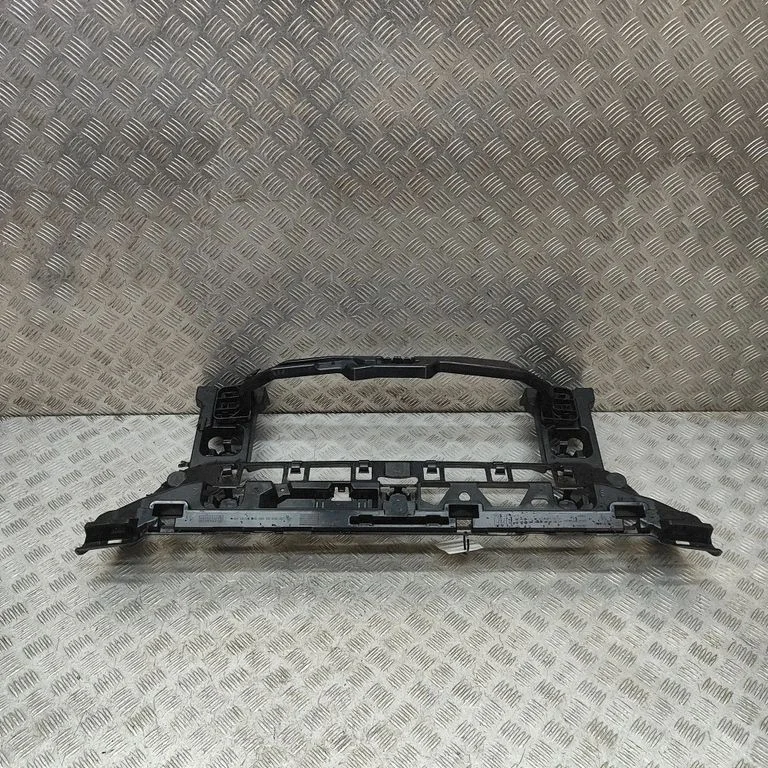 Rear bumper mounting bracket 5A533A0