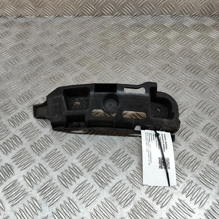 Rear bumper mounting bracket – Skoda Superb B8 (3V) (2015-2024)