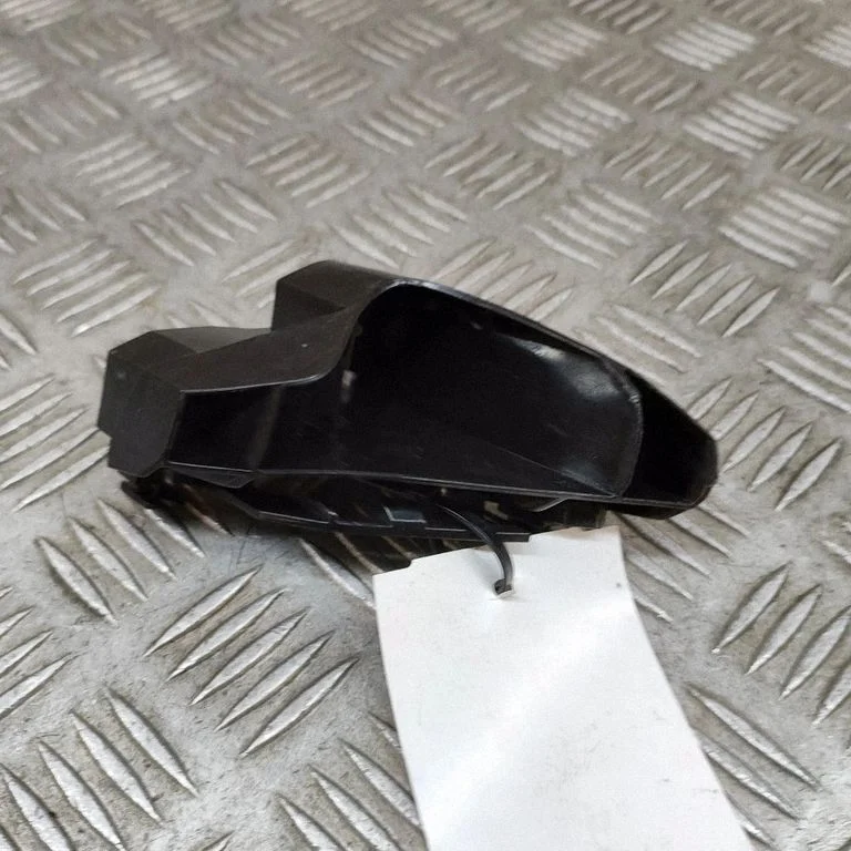 Aizmugurējā bufera turētājs 525620D220