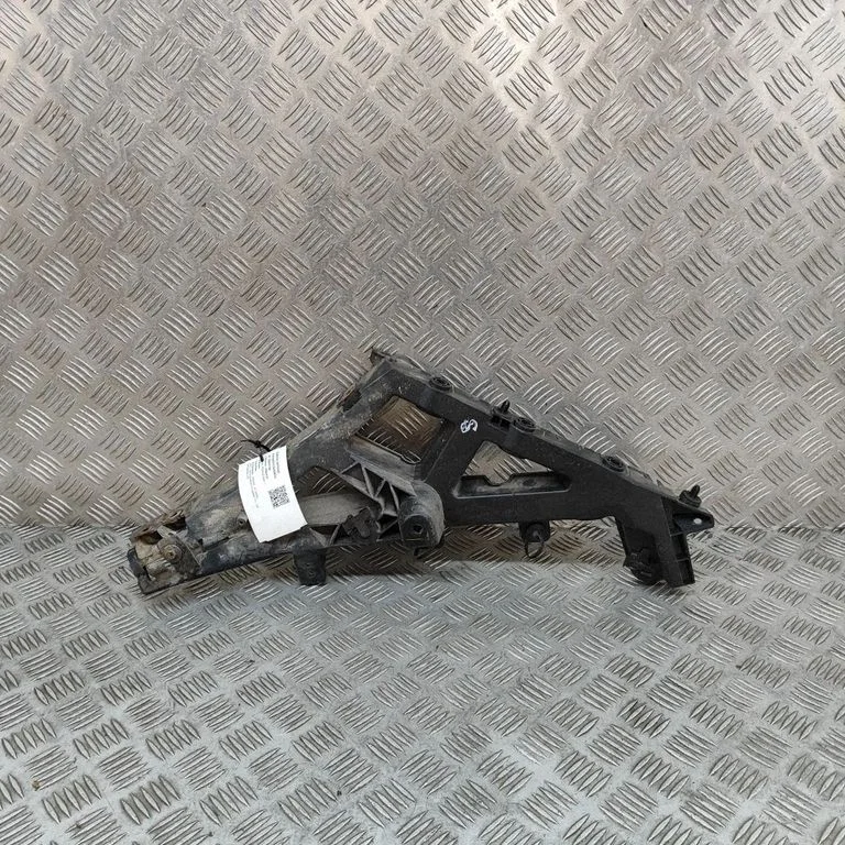 Aizmugurējā bufera turētājs GX7317A881AC