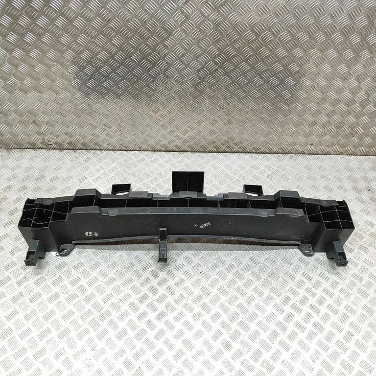 Aizmugurējā bufera turētājs 850908121R