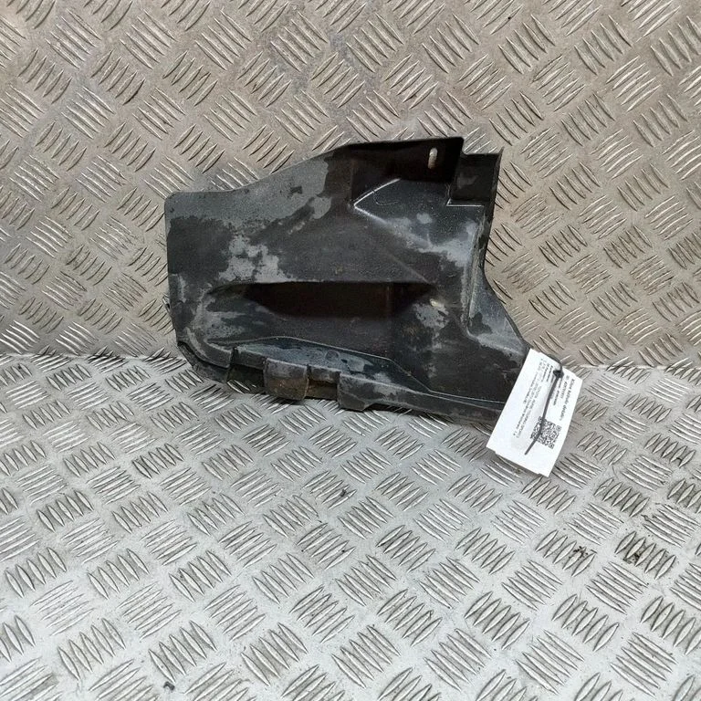Aizmugurējā bufera turētājs 5259202250